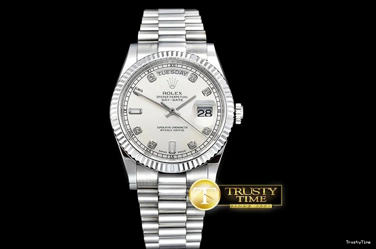 0225 RDD0214C – DayDate 36mm Classic 685